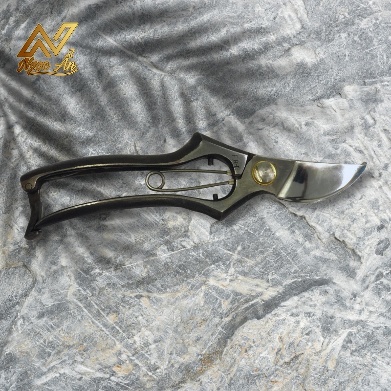 keo-cat-canh-fr-c1 Kéo cắt cành Thử Lửa