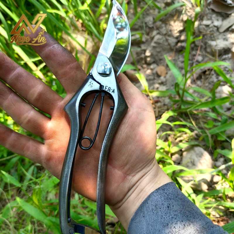 keo-cat-canh-them-lua6 Gallery 5 - Kéo cắt cành Thêm Lửa